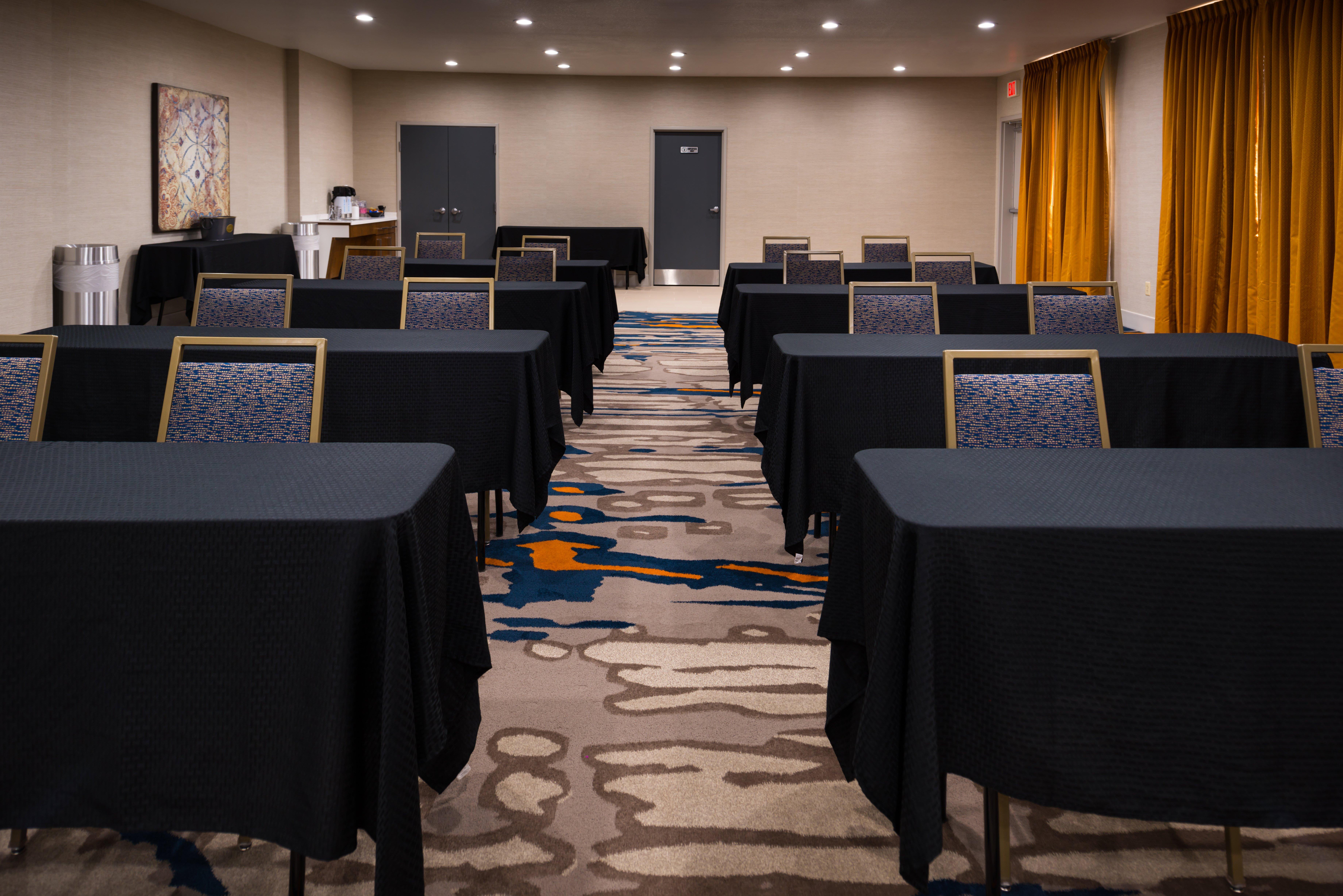 Holiday Inn Express & Suites Alamogordo Highway 54/70 By Ihg Ngoại thất bức ảnh